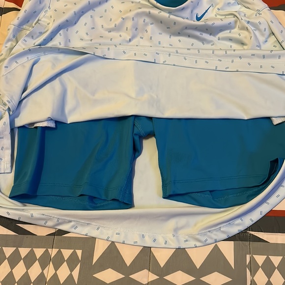 Nike Skort/ Tennis Skirt Sz Lg - Picture 4 of 6